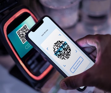 Paying by mobile phone cashless